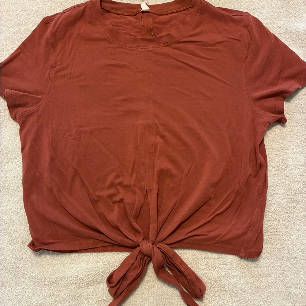 lululemon athletica Short Sleeve Tie-Front Top in Rust